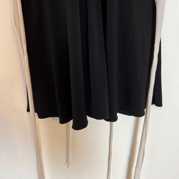 Black halter top - Picture 3 of 8